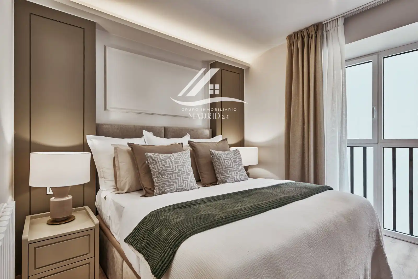 Piso con ascensor en venta en Calle de Piamonte, imagen 8