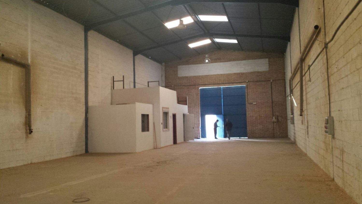 Nau industrial de lloguer a Calle Calle Carmen Martín, Rinconada