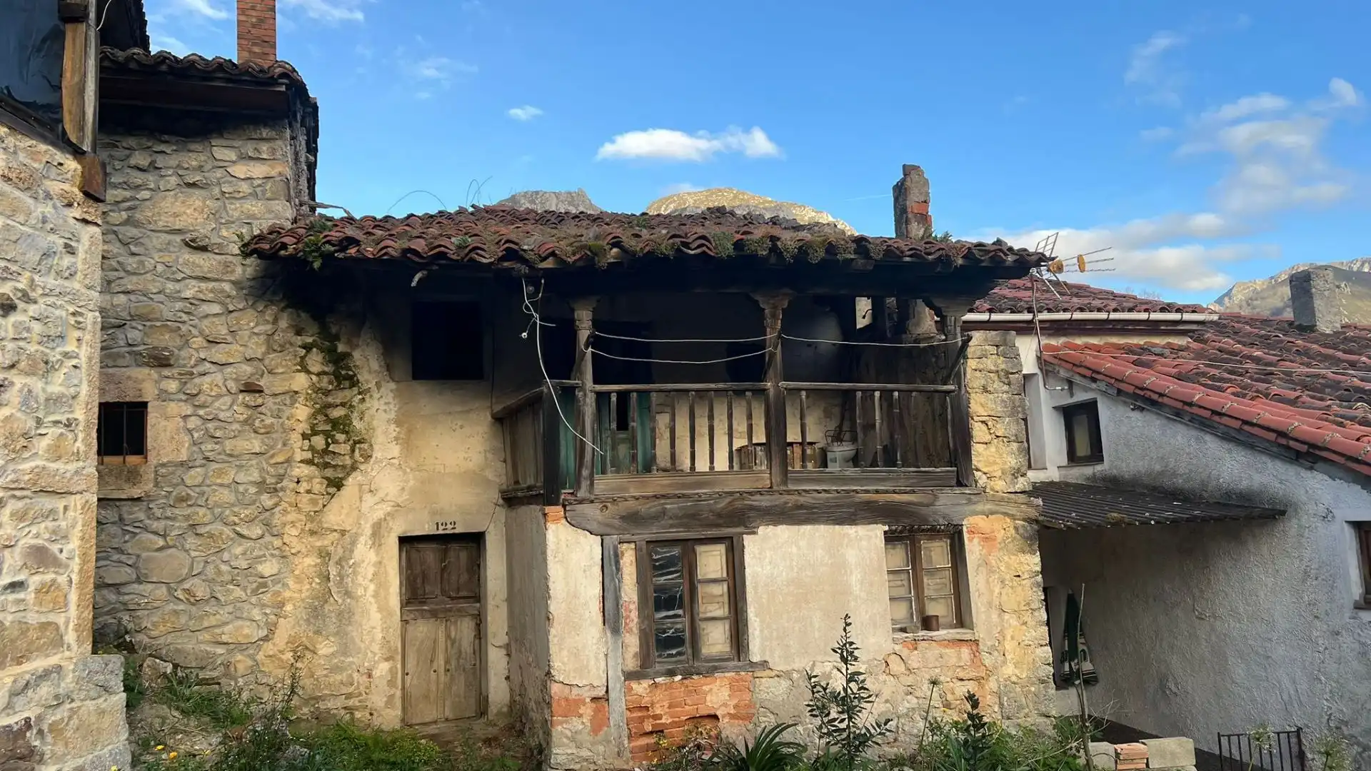 Exterior view of Houses for sale in Amieva