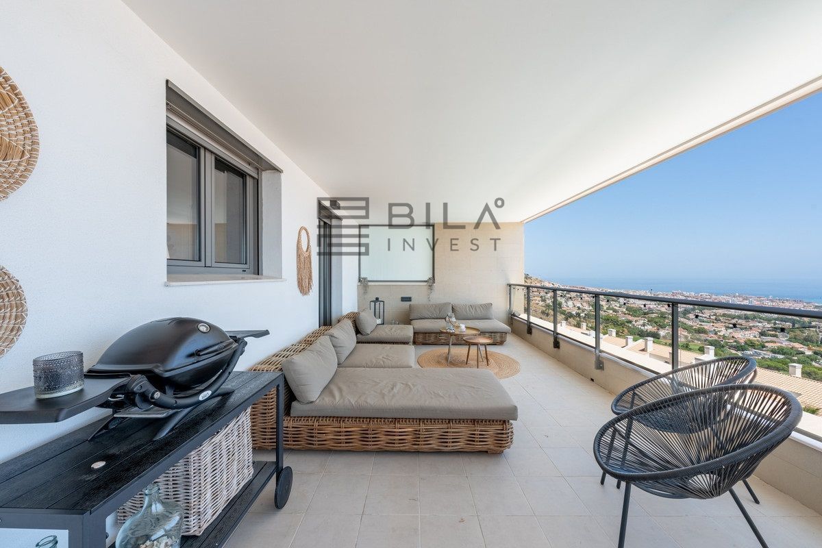 Terrace of Flat for sale in Benalmádena  with Air Conditioner, Swimming Pool and Furnished