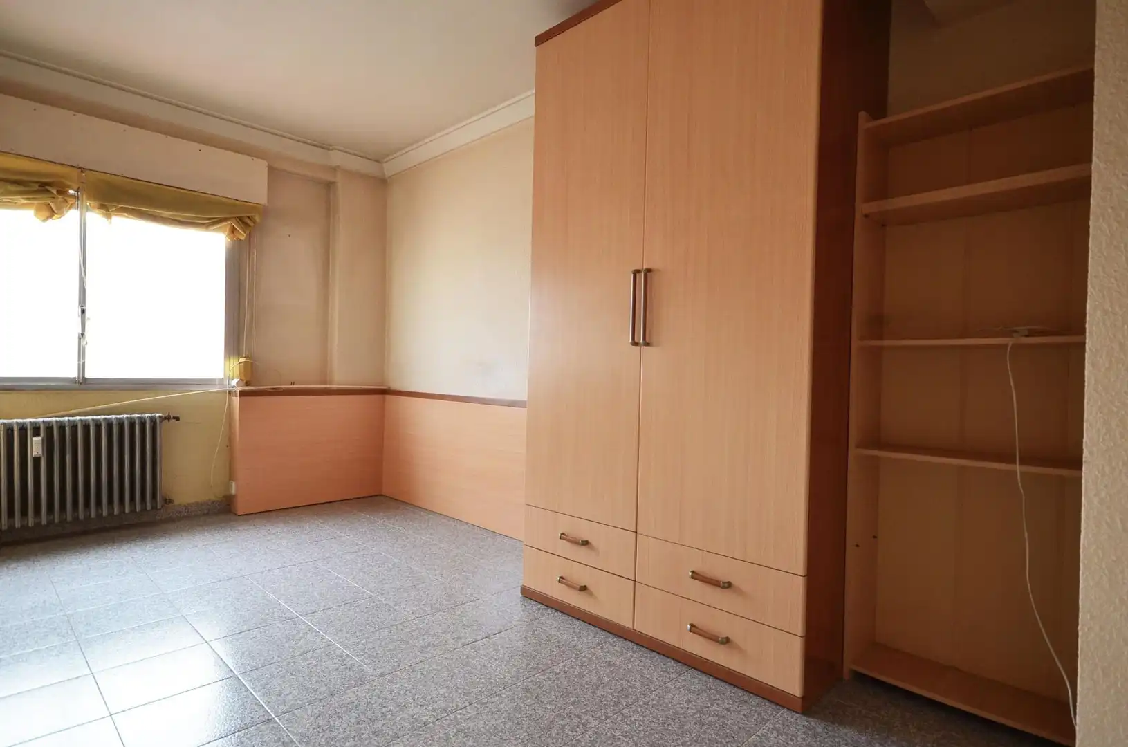 Bedroom of Attic for sale in Zaragoza  with Air Conditioner, Heating and Terrace