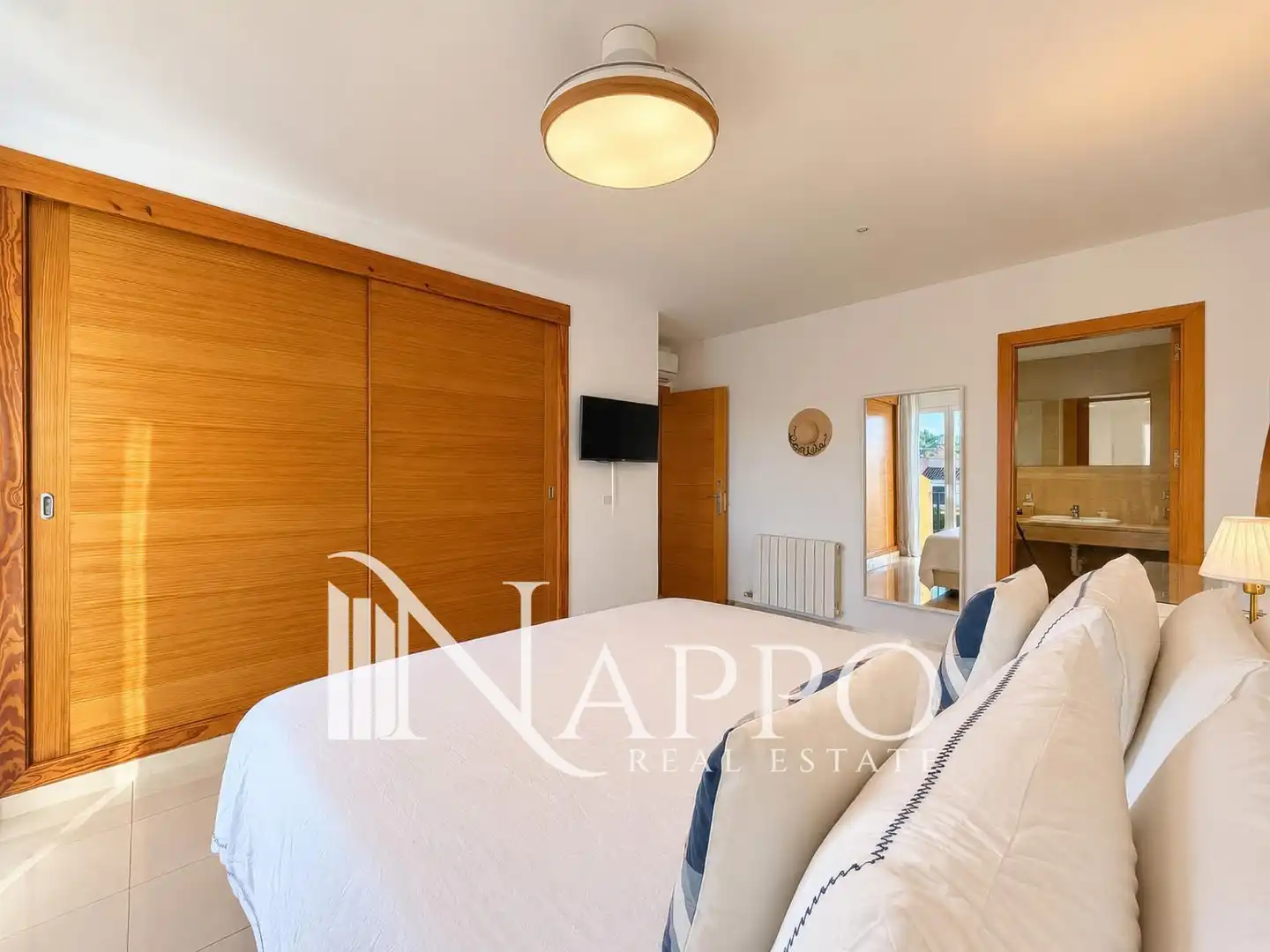 Schlafzimmer von Dachboden zum Verkauf in Marratxí mit Klimaanlage, Terrasse und Schwimmbad