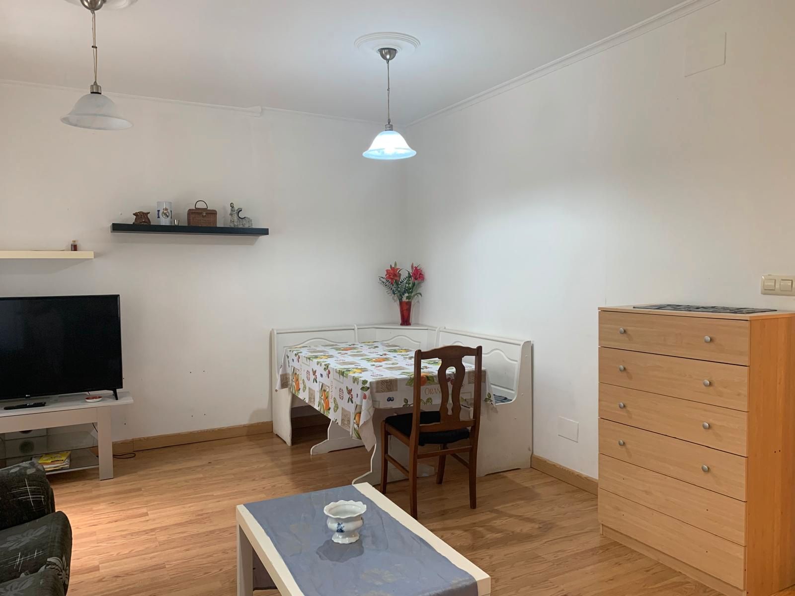 Comedor de Piso en venta en Ferrol con Trastero, Amueblado y Balcón