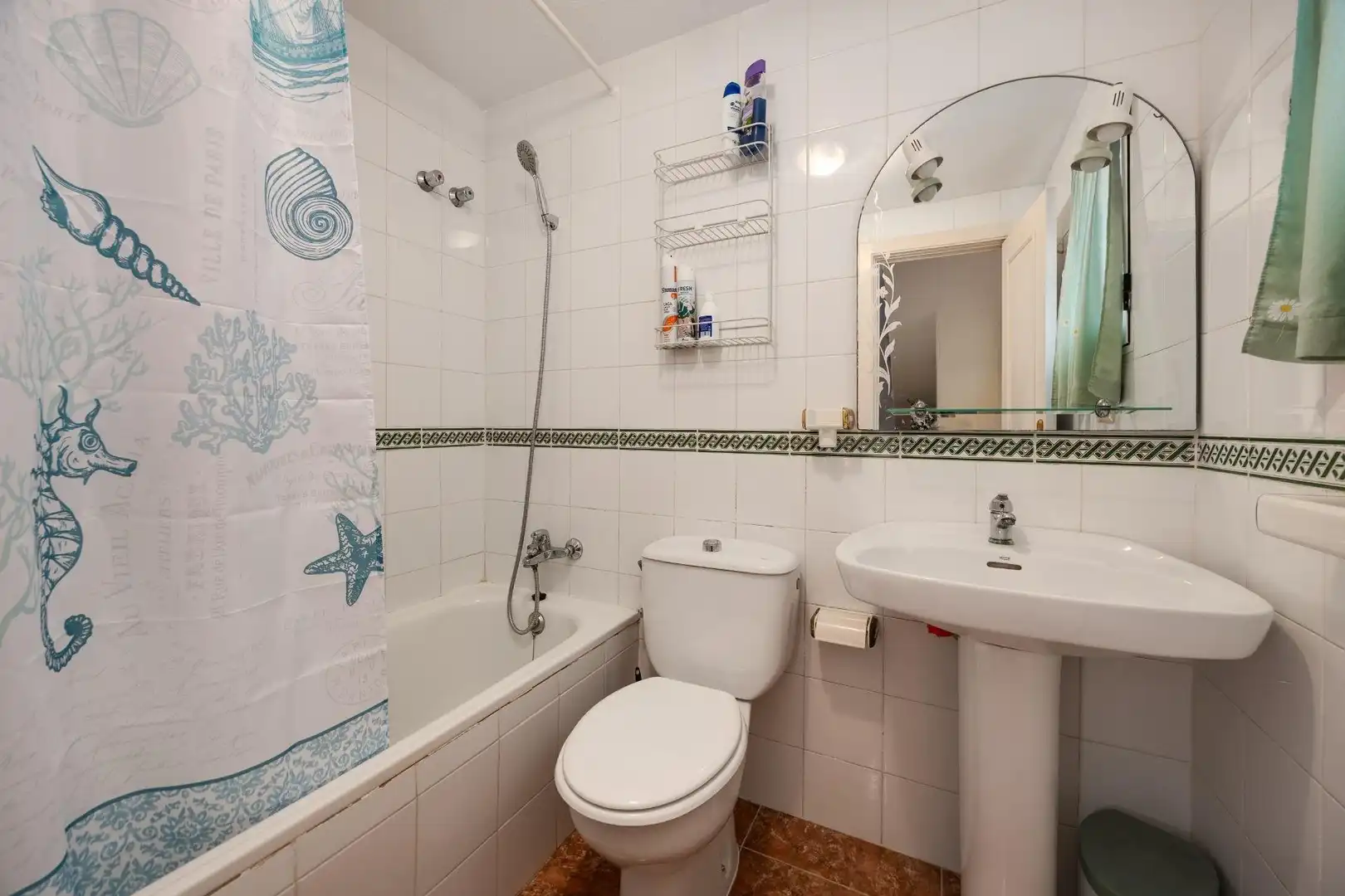 Bany de Casa o xalet en venda en Torrevieja amb Aire condicionat, Jardí privat i Piscina