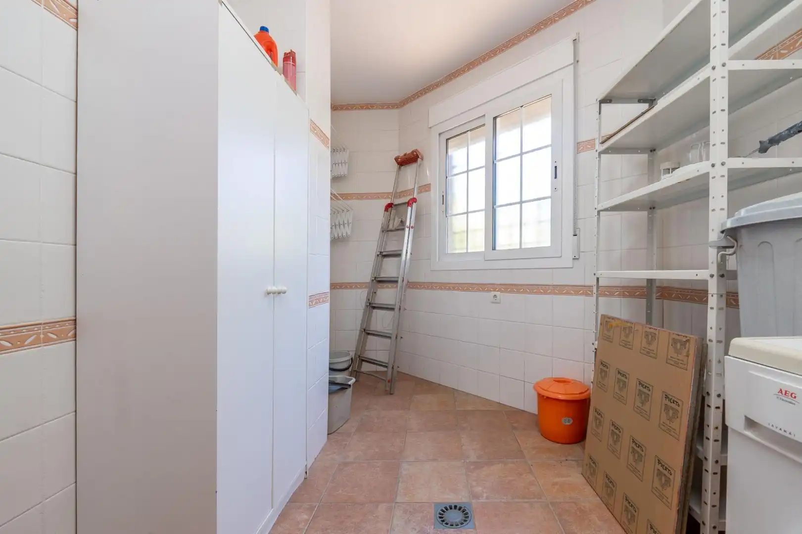 Bany de Casa o xalet en venda en Santa Fe amb Aire condicionat, Calefacció i Jardí privat