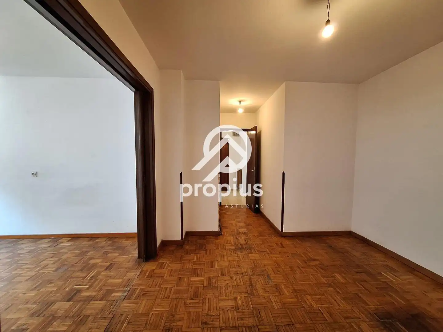 Piso en venta en Severo Ochoa, Parres