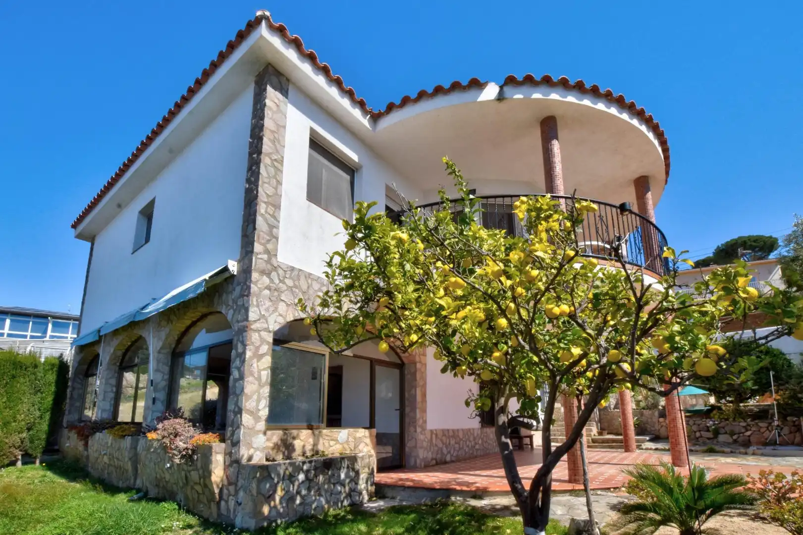 Vista exterior de Casa o xalet en venda en Tordera amb Calefacció, Jardí privat i Terrassa