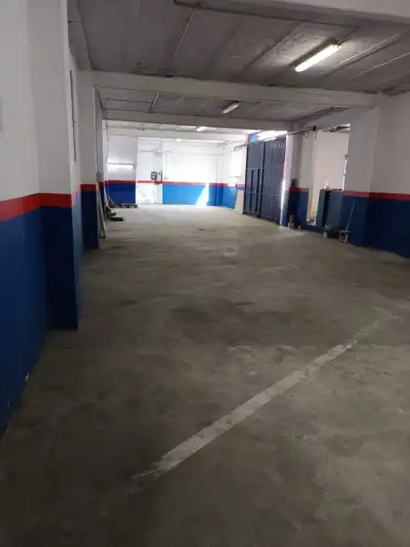 Nave industrial de alquiler en Lucena