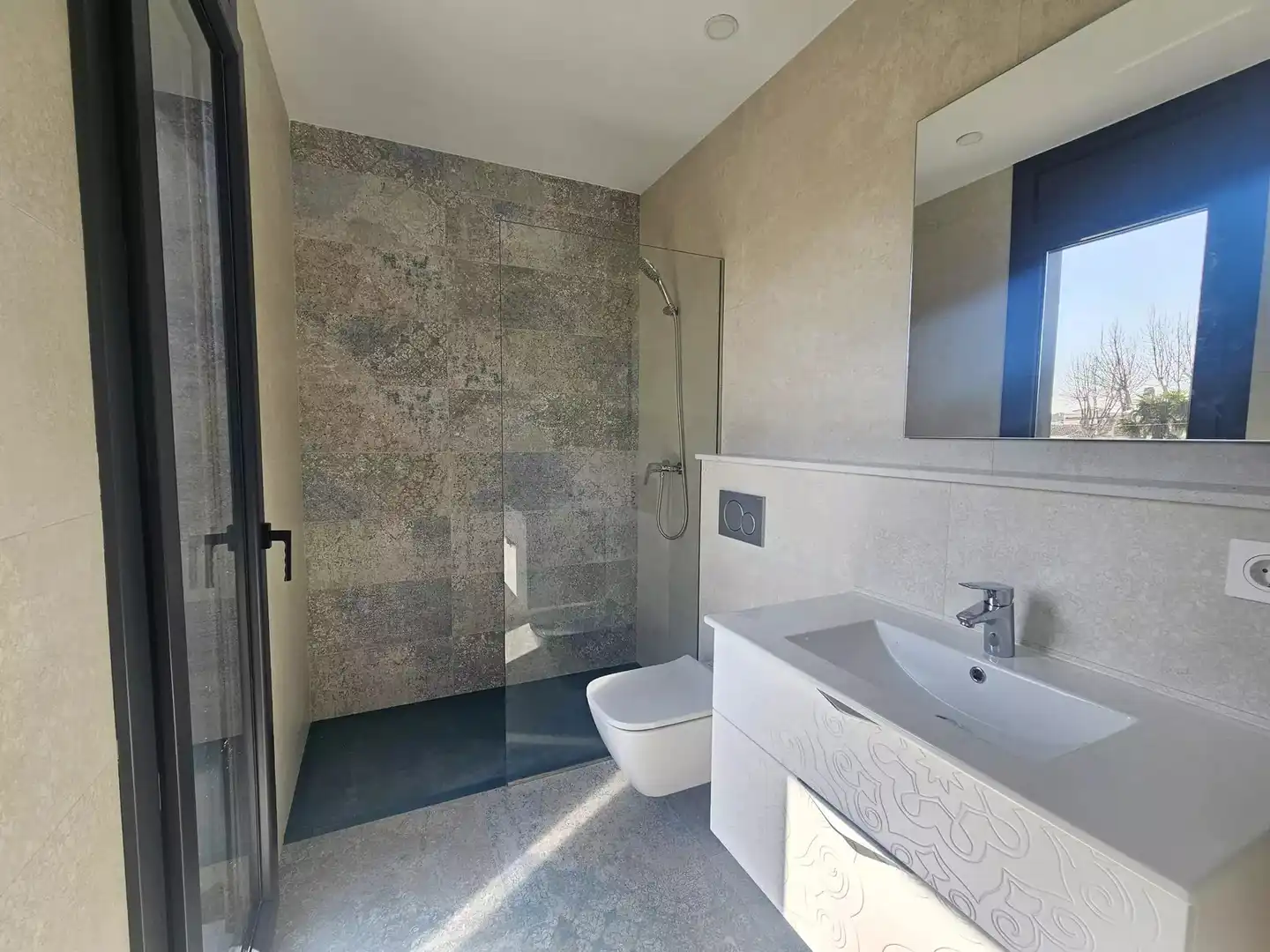 Bathroom of Houses for sale in Empuriabrava  with Air Conditioner, Heating and Swimming Pool