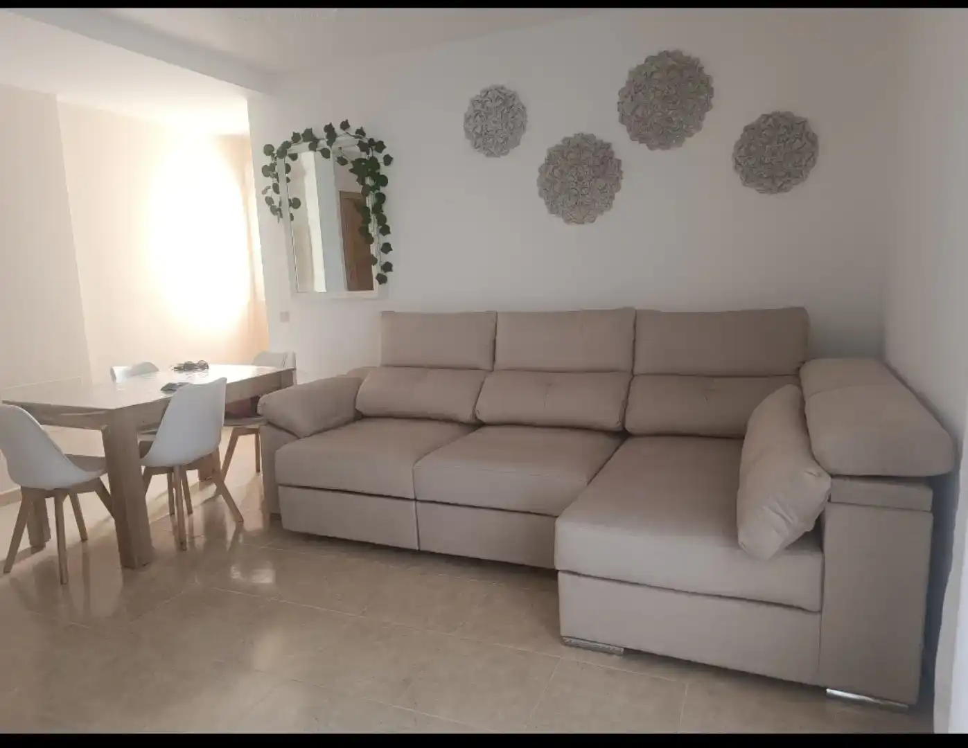 Sala d'estar de Àtic en venda en Guaro amb Piscina i Moblat