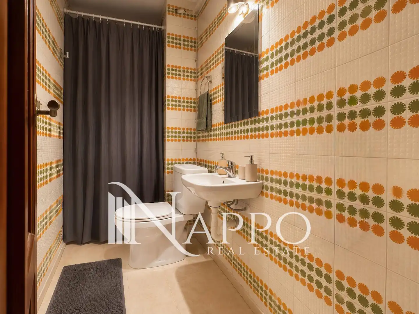 Baño de Piso en venta en  Palma de Mallorca con Aire acondicionado, Calefacción y Terraza