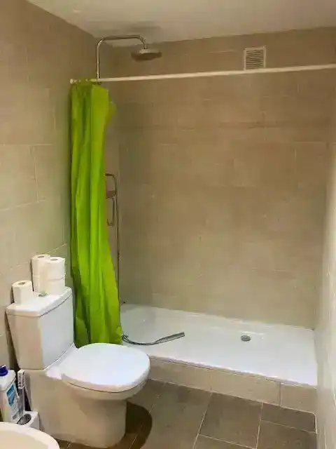 Bany de Pis en venda en Terrassa amb Calefacció, Parquet i Terrassa