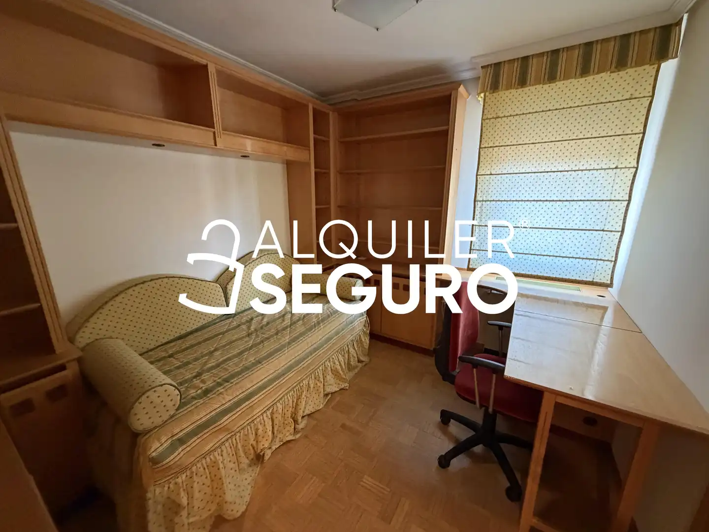 Bedroom of Flat for rent in Leganés  with Air Conditioner, Heating and Storage room