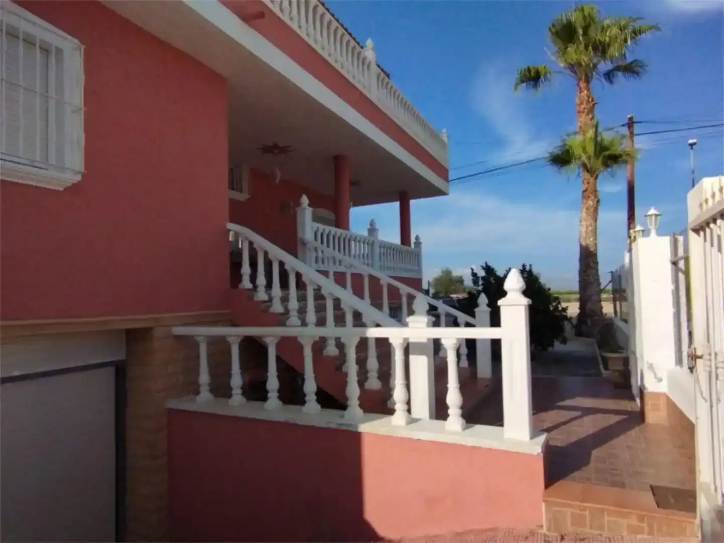 Vista exterior de Casa o xalet per a compartir en Benferri amb Jardí privat, Piscina i Moblat