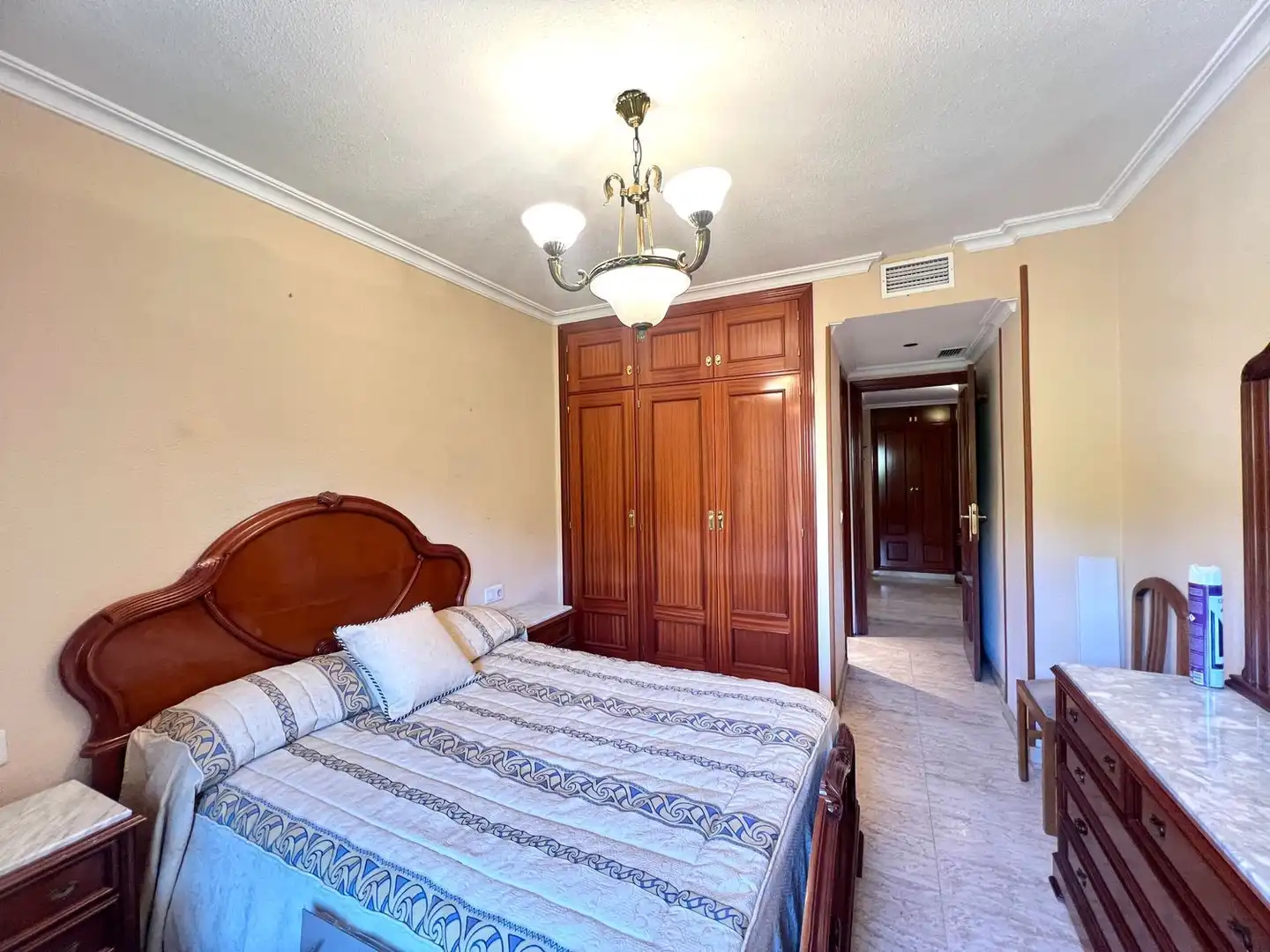 Habitación de Piso en venta en Málaga con Aire acondicionado, Terraza y Trastero