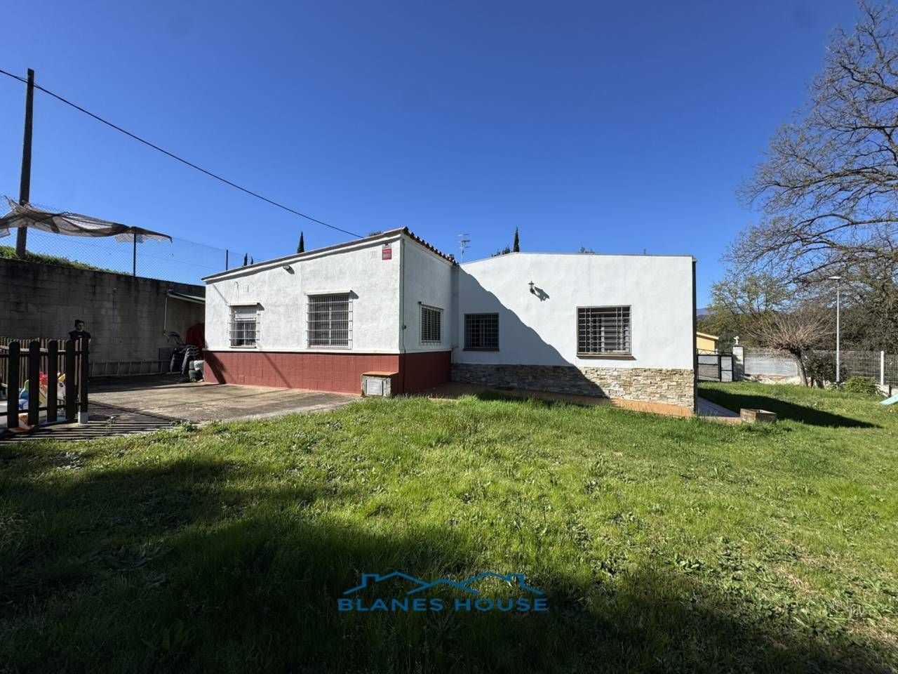 Vista exterior de Casa o xalet en venda en Riudarenes amb Aire condicionat, Calefacció i Jardí privat