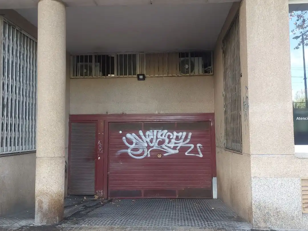 Einzelparkplatz zur Miete in Av/ mossen jaume soler 25, imagen 2