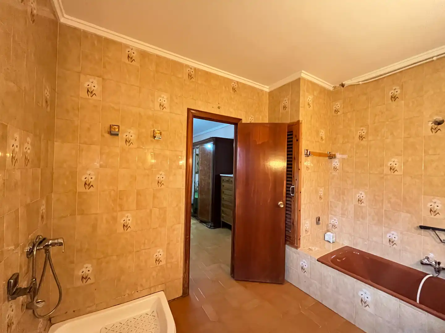 Baño de Casa o chalet en venta en Sagunto / Sagunt con Jardín privado, Terraza y Trastero