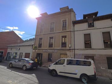Penthouse with balcony for sale in Calle Calle Doctor García Miranda