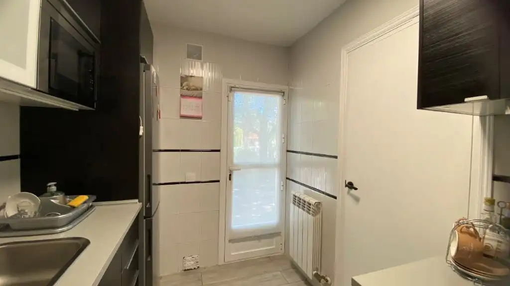 Cuina de Casa o xalet en venda en Cadalso de los Vidrios amb Aire condicionat, Calefacció i Jardí privat