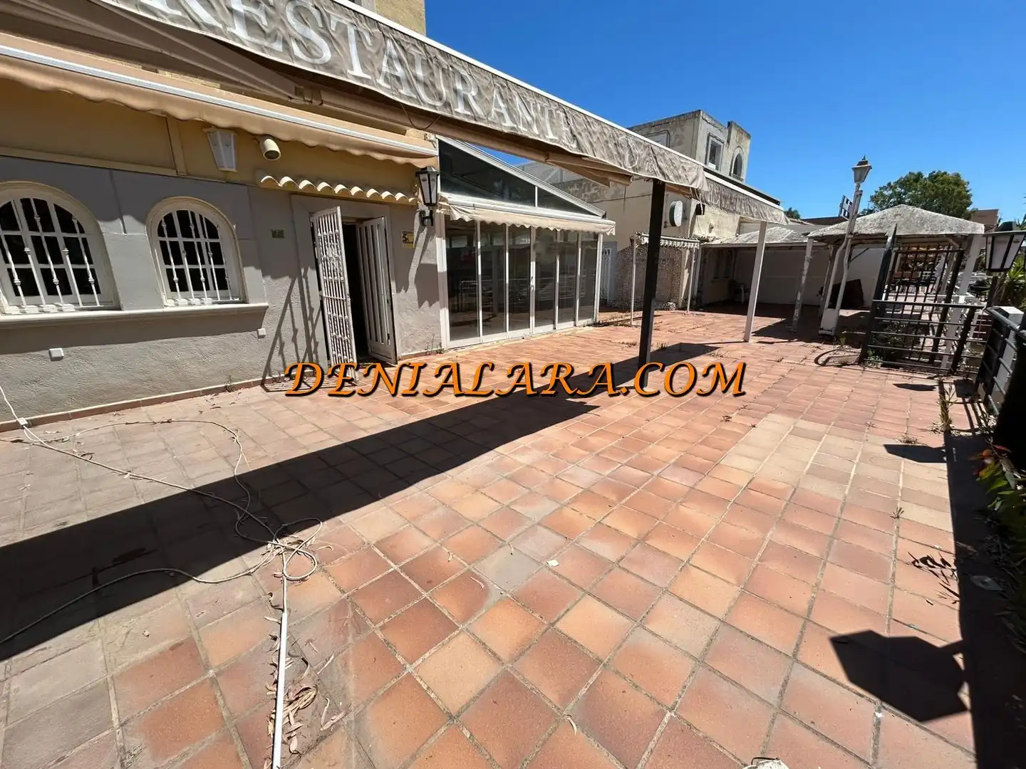 Locale commerciale in vendita a Las Marinas / Les Marines, imagen 3