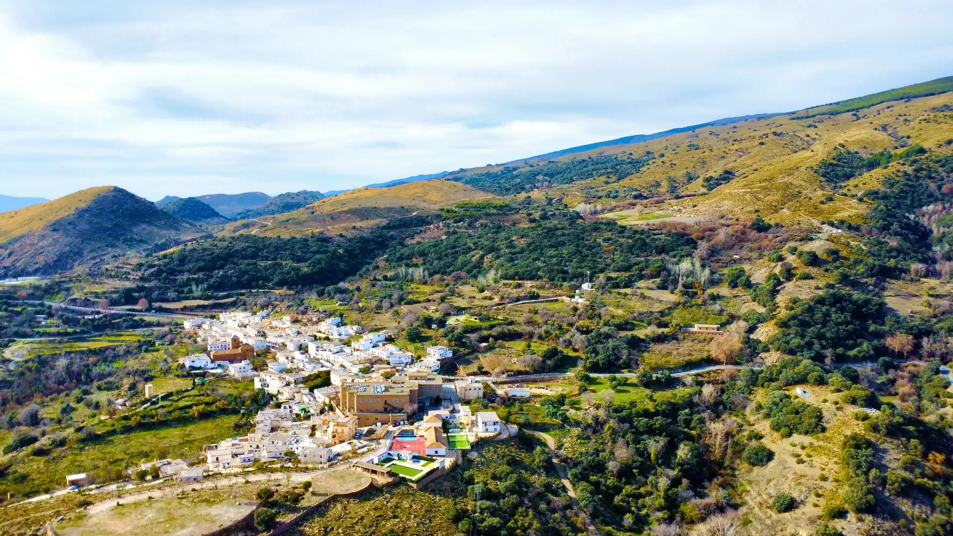 Exterior view of Buildings for sale in Juviles  with Alarm