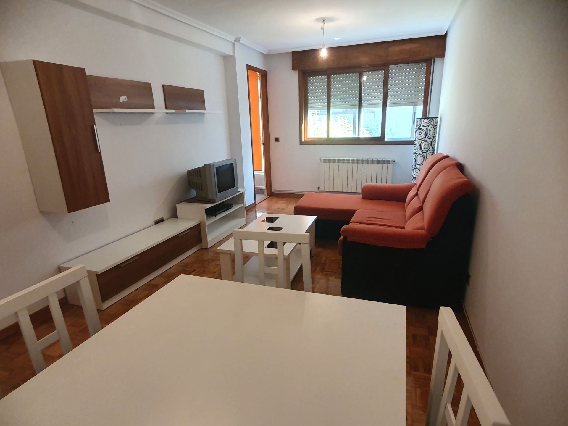 Living room of Flat to rent in Vigo   with Heating, Parquet flooring and Terrace