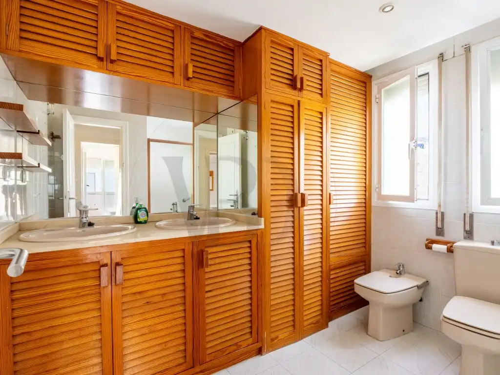 Baño de Apartamento en venta en Eivissa con Aire acondicionado