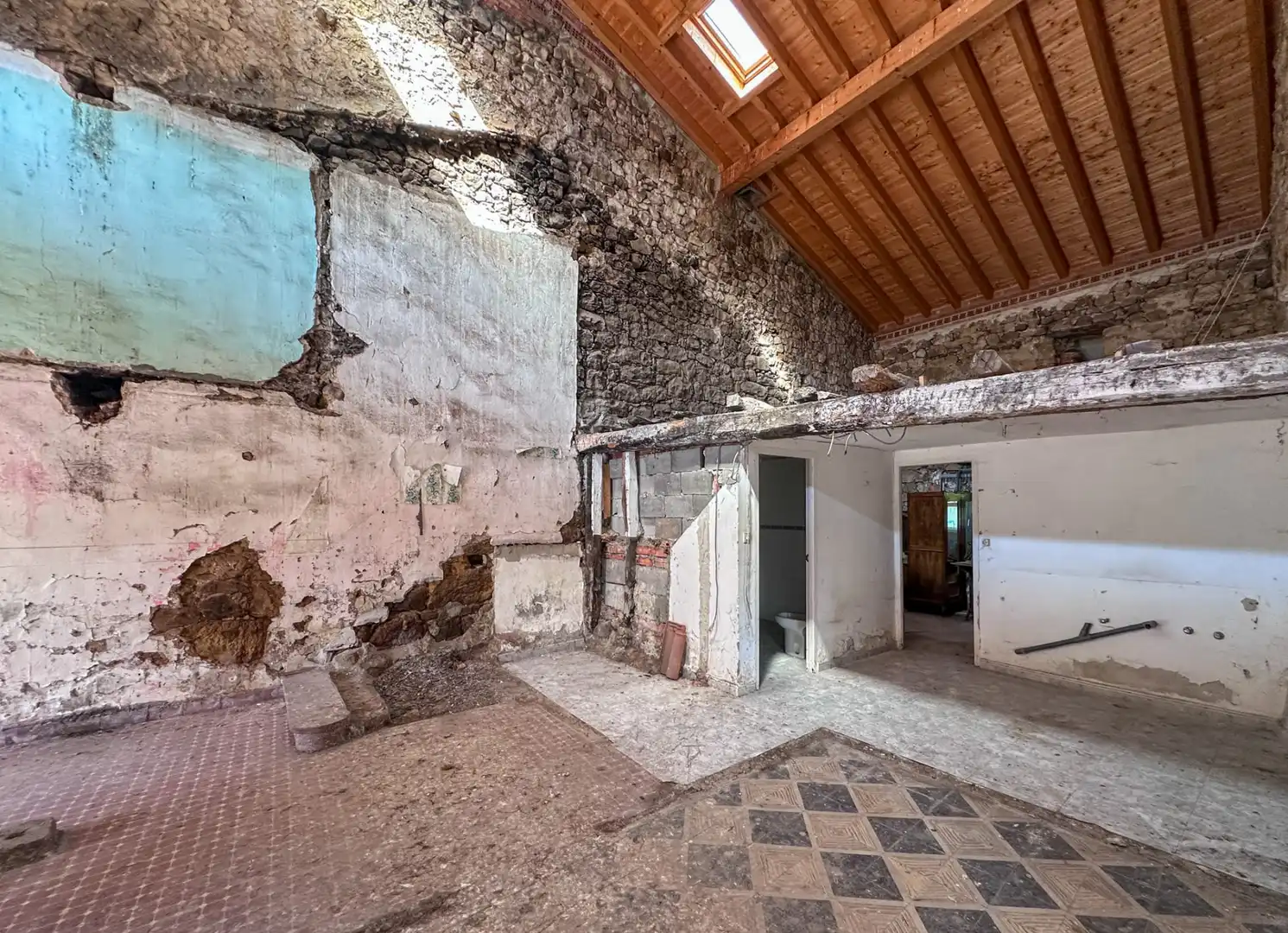 Casa adosada en venda en Castañeda amb Jardí privat