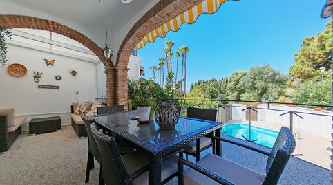 Foto 2 de Casa adosada en venta en Calahonda, Mijas