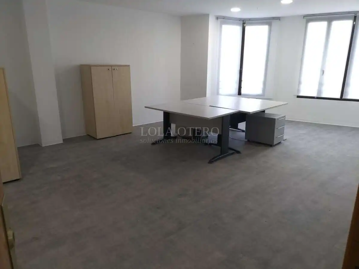 Bureau avec ascenseur à louer à Ciutat Vella