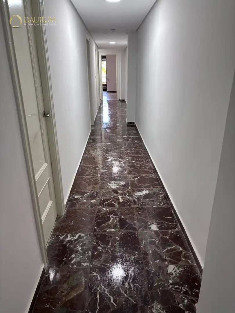 Wohnung zum Verkauf in Torrent mit Klimaanlage, Heizung und Terrasse