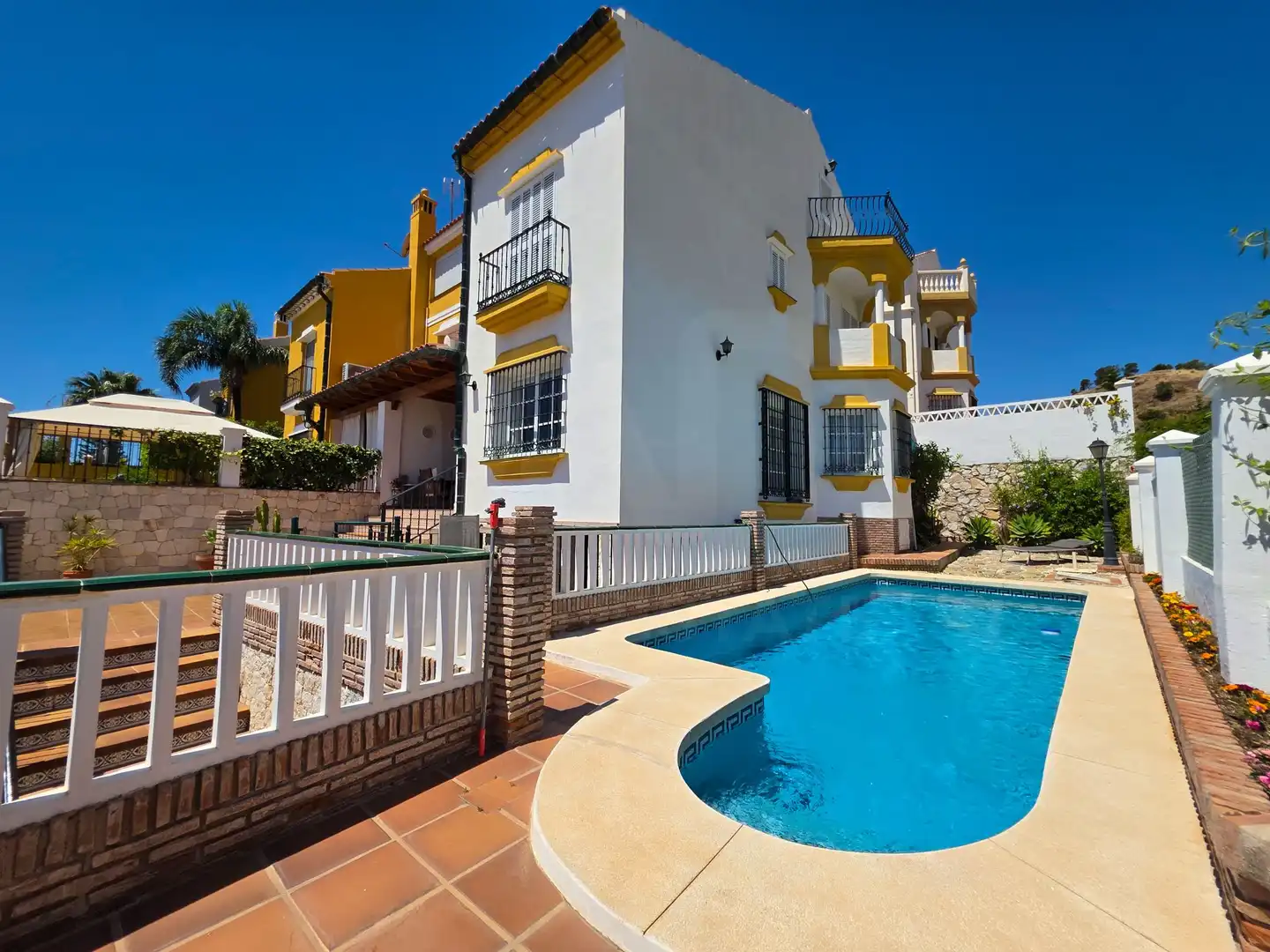 Casa con piscina in vendita a Centro