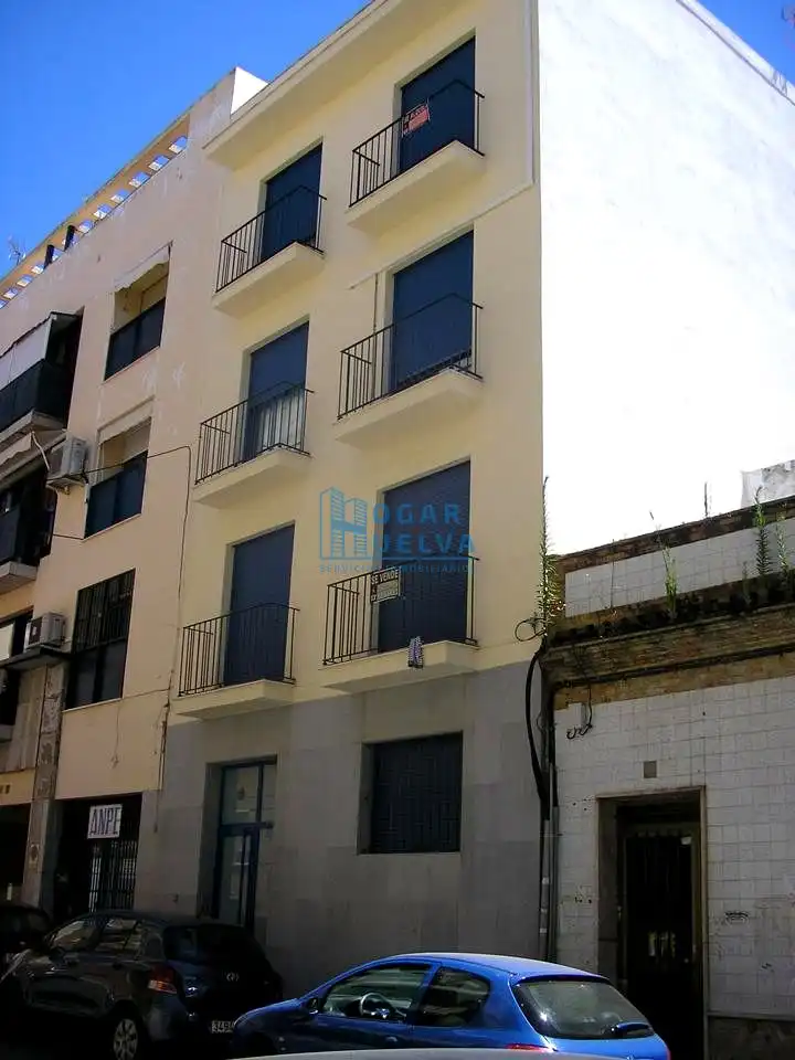 Vista exterior de Piso en venta en Reina Victoria - Matadero 
