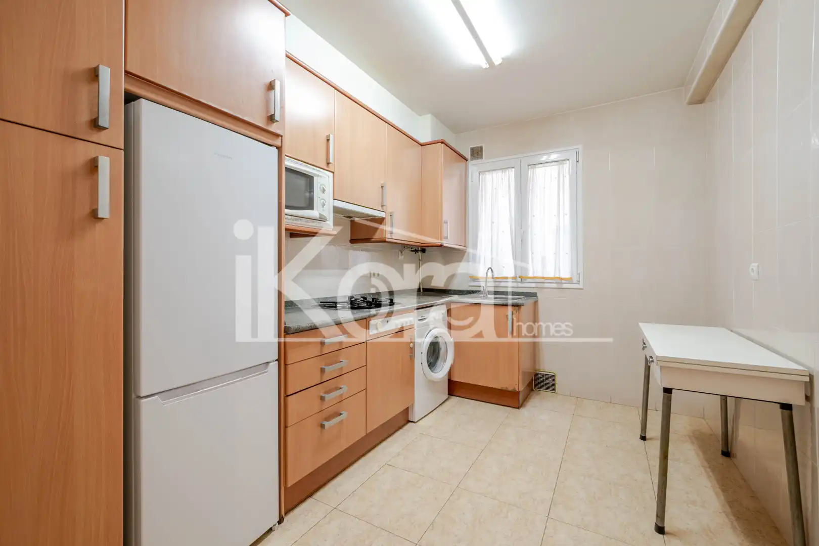 Kitchen of Flat for sale in Donostia - San Sebastián   with Heating, Storage room and Oven