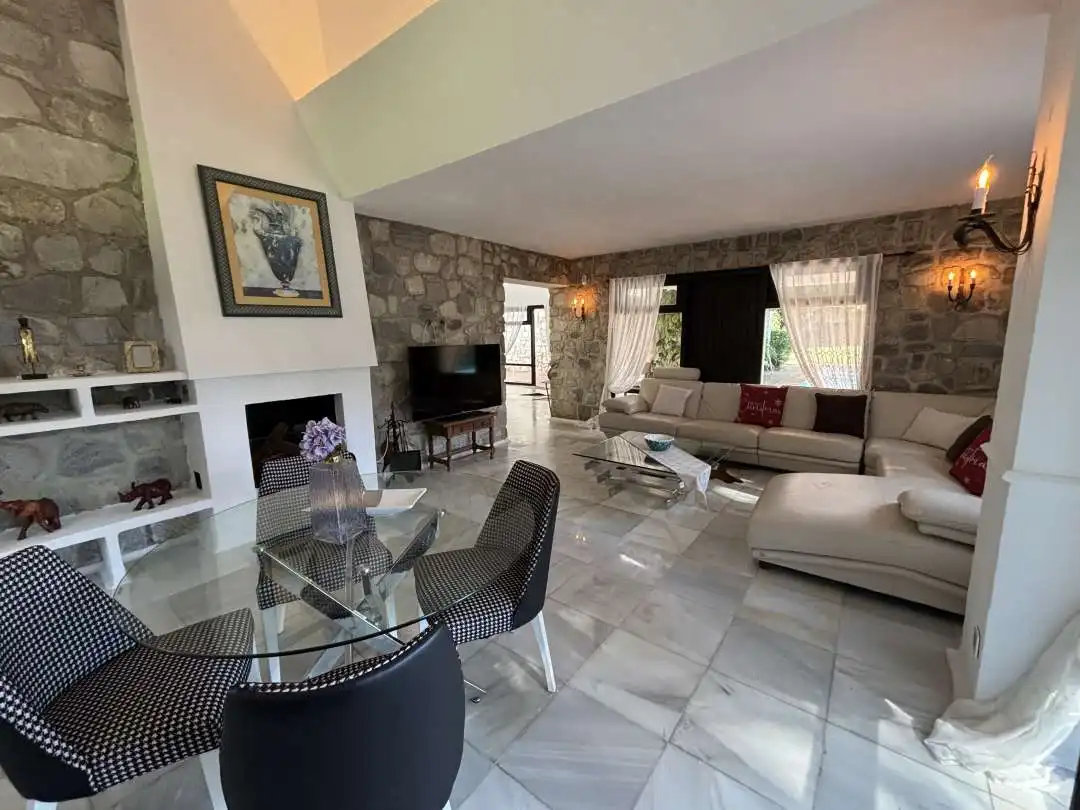 Casa amb piscina en venda a Río Real - Los Monteros, imagen 6