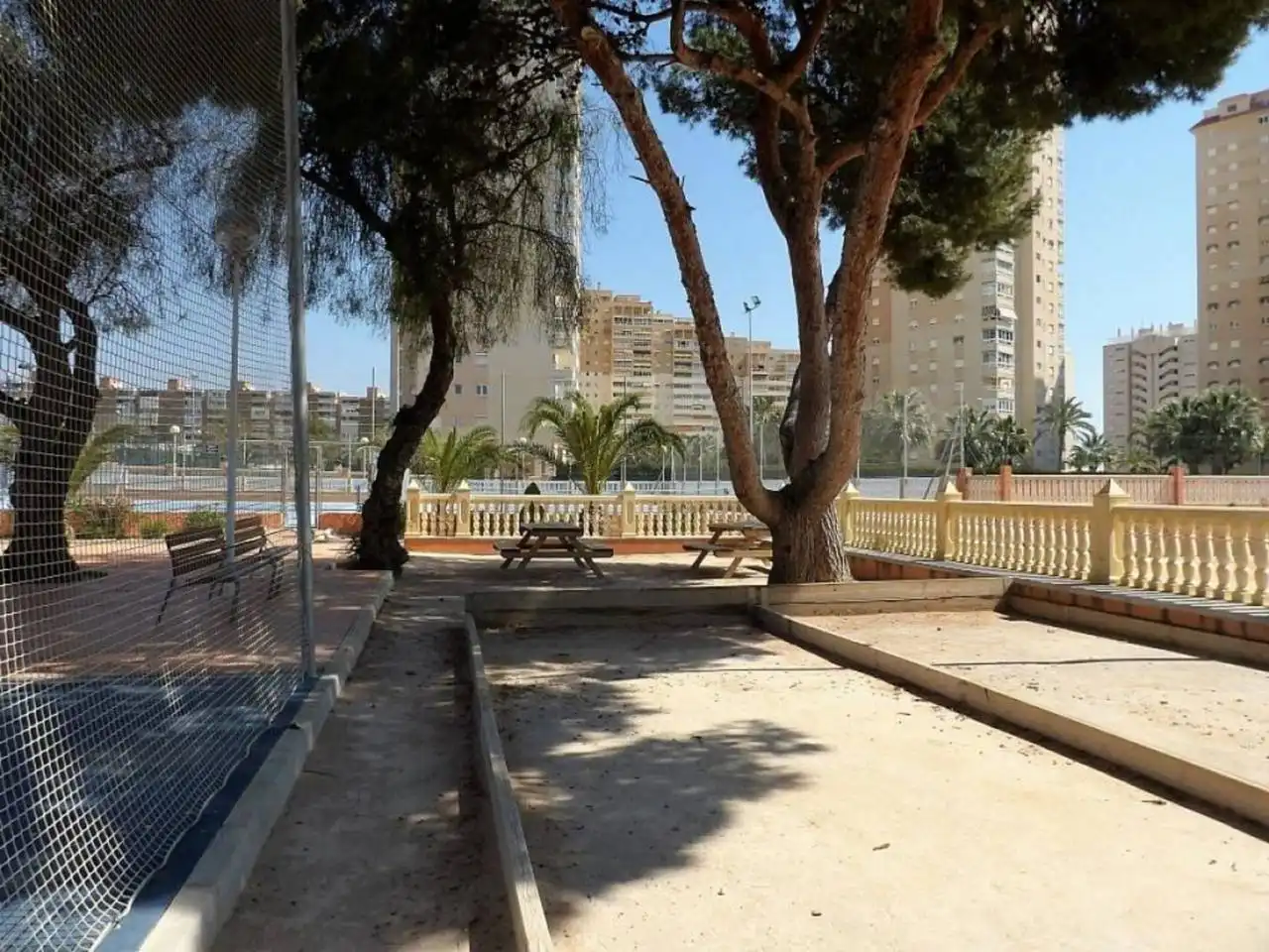 Vista exterior de Apartament de lloguer en El Campello amb Aire condicionat, Terrassa i Moblat