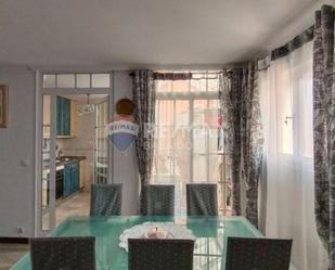 Menjador de Casa adosada en venda en Vigo  amb Calefacció
