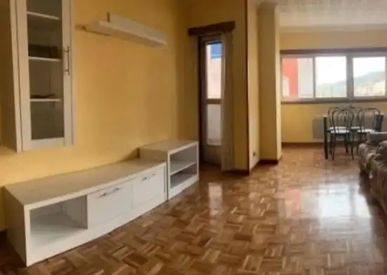 Wohnzimmer von Wohnung zur Miete in Ourense Capital  mit Heizung und Möbliert