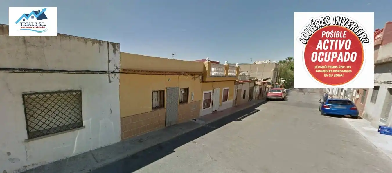 House for sale in Calle SANG, DE LA