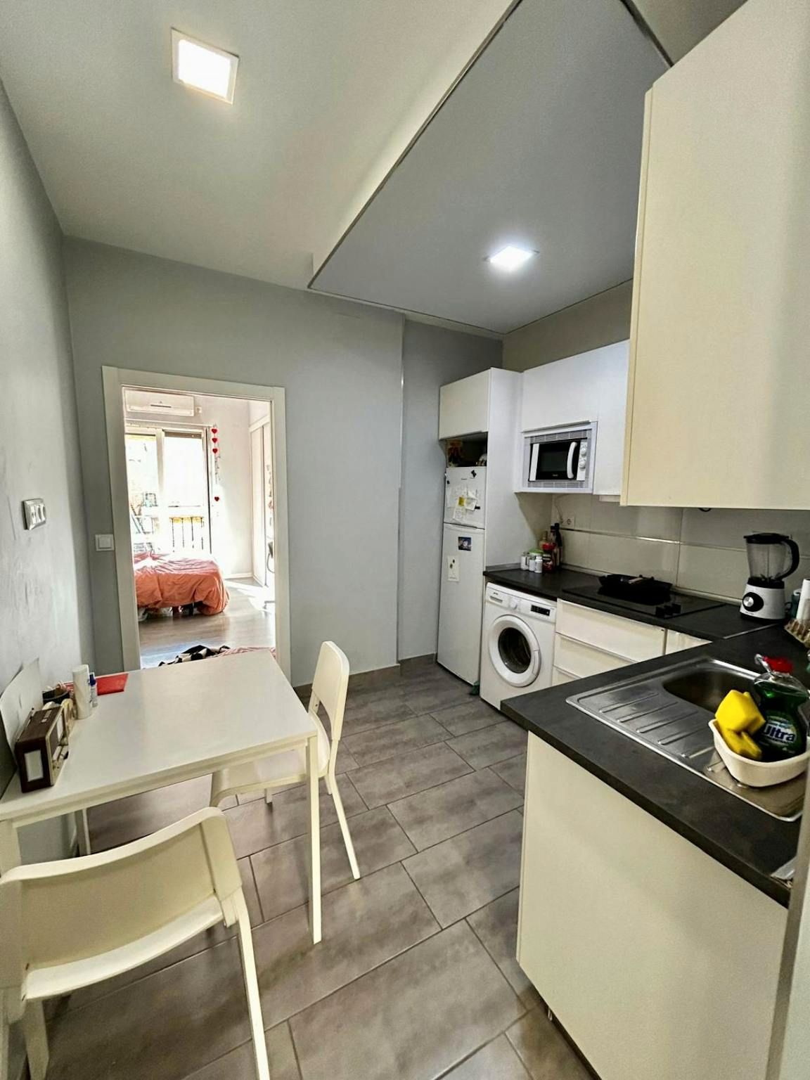 Kitchen of Flat to rent in  Madrid Capital  with Air Conditioner, Heating and Furnished