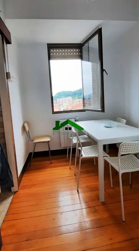 Flat for rent in Aita Patxi Plaza, Ibarrekolanda