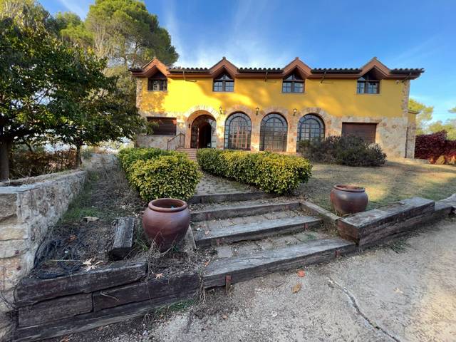 Casa-chalet en Venta en Barri de Lourdes - Gallecs