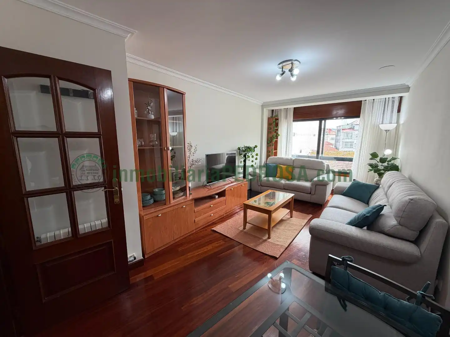 Sala d'estar de Apartament de lloguer en Pontevedra Capital  amb Calefacció i Moblat