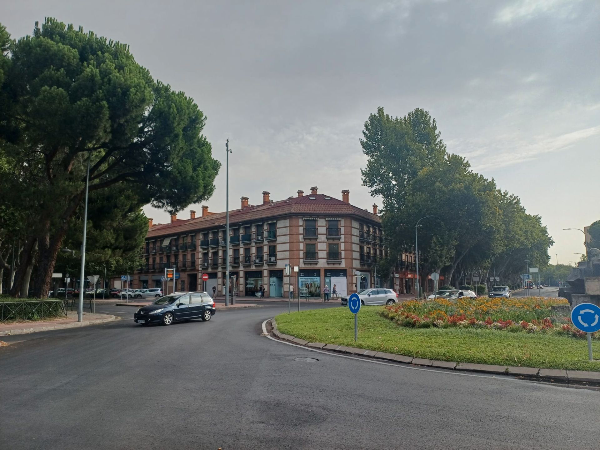 Exterior view of Flat for sale in Alcalá de Henares  with Air Conditioner, Heating and Private garden