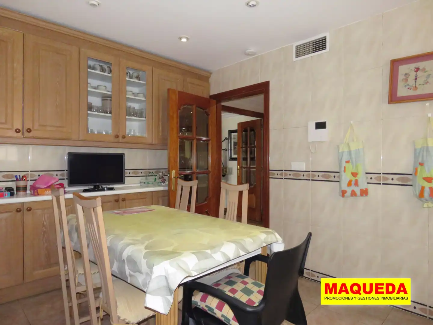 Kitchen of Flat for sale in Alcorcón  with Air Conditioner, Heating and Parquet flooring