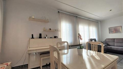 Foto 4 de Casa adosada en venda a Carrer de Mossèn Cinto Verdaguer, Caldes de Montbui, Barcelona