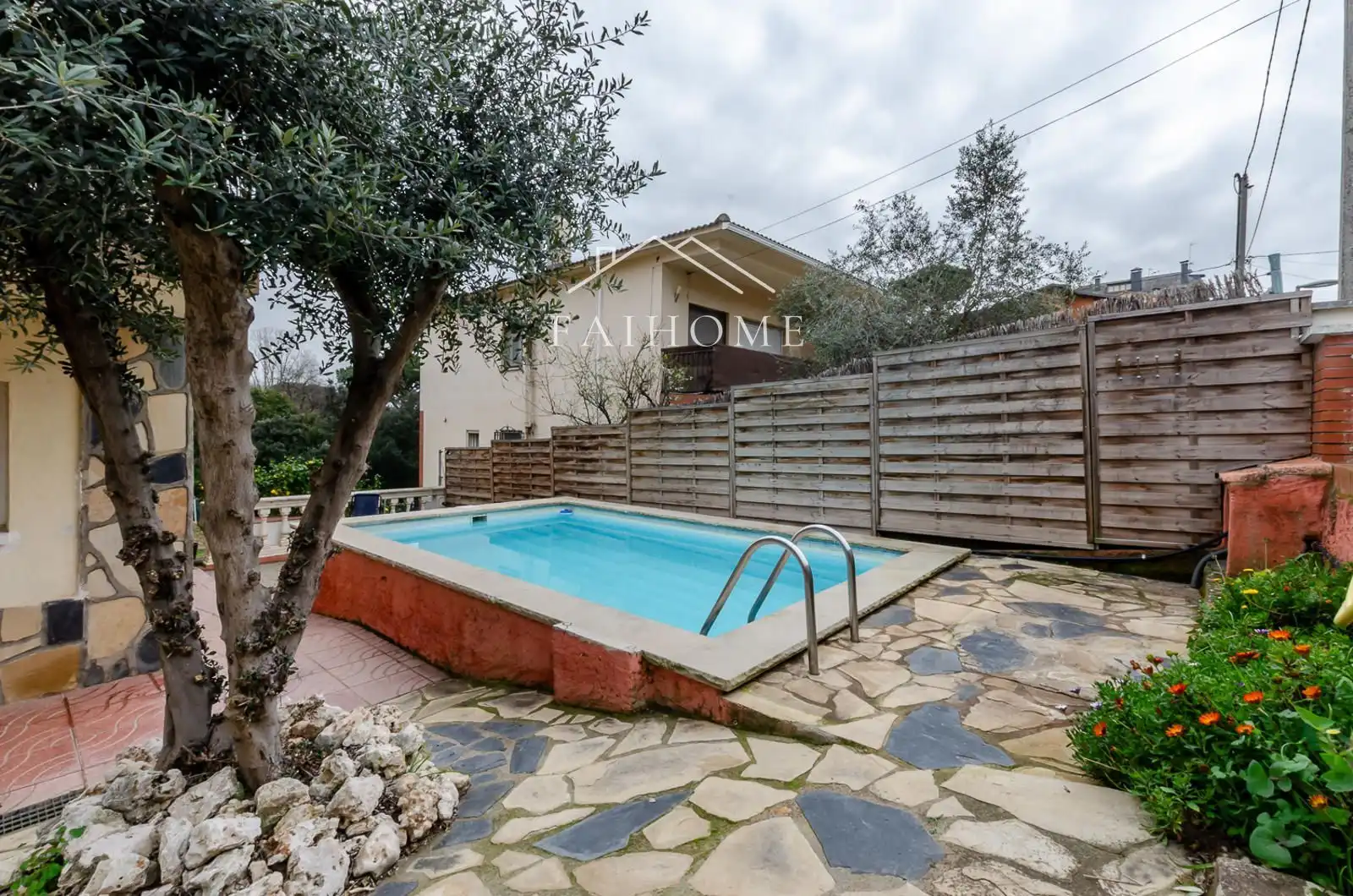 Vista exterior de Casa o chalet en venta en Lliçà d'Amunt con Aire acondicionado, Calefacción y Parquet