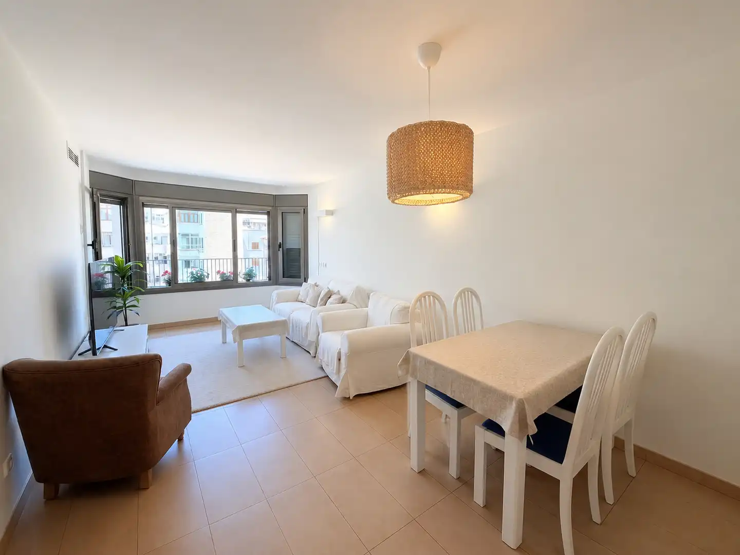 Sala d'estar de Pis de lloguer en  Palma de Mallorca amb Aire condicionat, Calefacció i Moblat