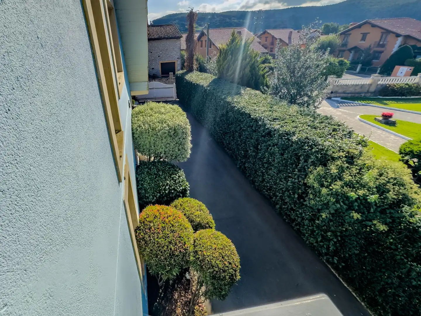 Vista exterior de Casa o xalet en venda en Camargo amb Calefacció, Jardí privat i Piscina
